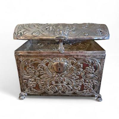 Sterling silver Continental cask $1799