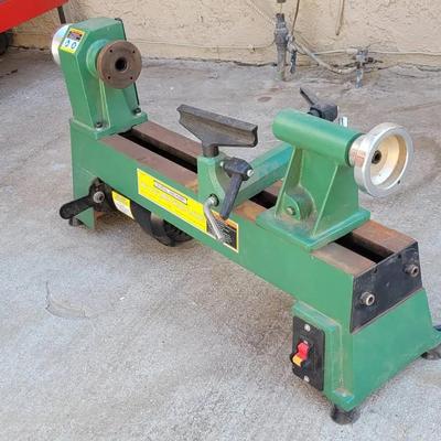 General Machinery 10" X 18" Wood Lathe