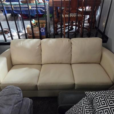 Sale Photo Thumbnail #169