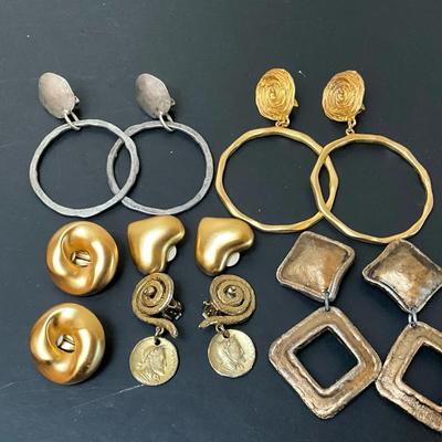 Statement Earrings/Jewelry 