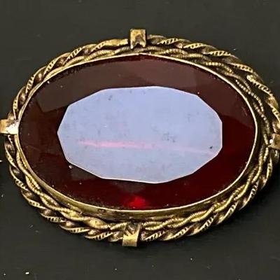 Mourning Brooch/Mid Century Red Brooch/Other 
