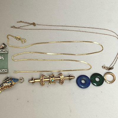 Pins, Pendants, Charms & Chains 
