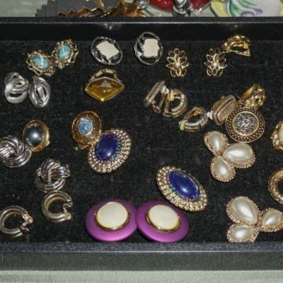 Sale Photo Thumbnail #46