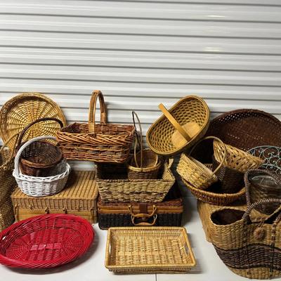 Collection Of Wicker Picnic/open Baskets