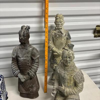 Figurines