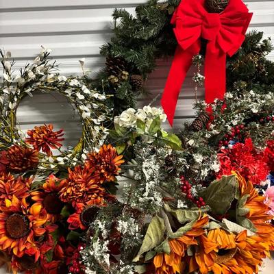Florals/wreaths