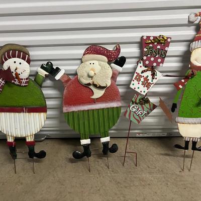 Christmas Lawn Stakes 