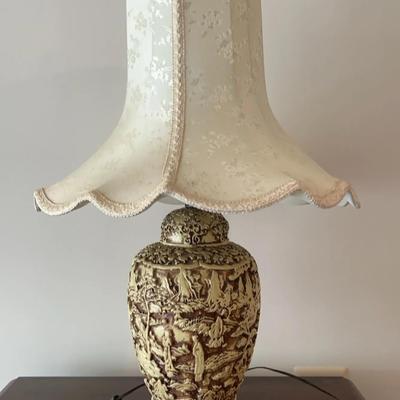Vintage Ceramic Asian Scene Lamp