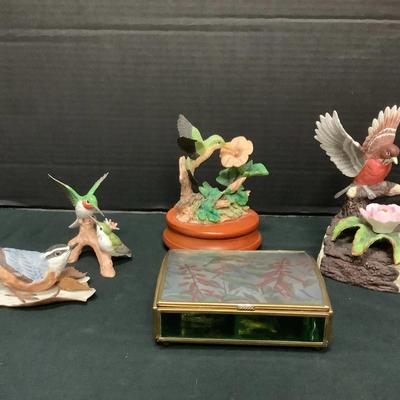 Musical And Other Figurines (5)