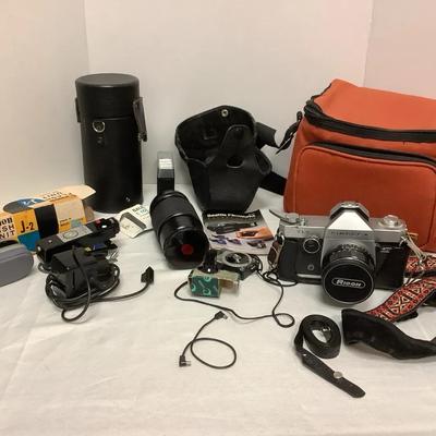 Ricoh Singlex Camera With Accessories 