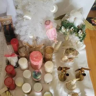 Holiday Décor with White Tree, Angels & Candle Assortment