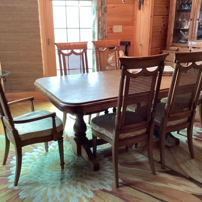 Solid Woods Inc. Dining Table W/ (6) Thomasville Chairs