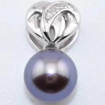 18k White Gold 7mm Black Pearl & Natural Diamond Pendant