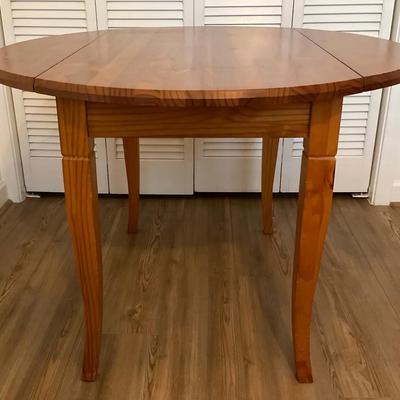 42” Round Drop-Leaf Table