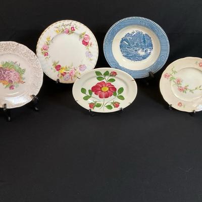 Decorative Vintage Plates