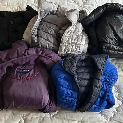 Women's Lightweight and Quilted Jackets