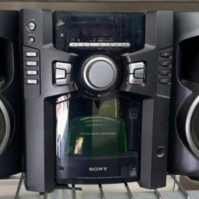 Ct615 sony stereo with speakers