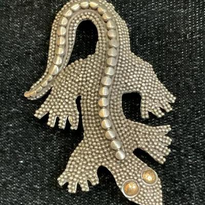 Sterling silver gecko brooch