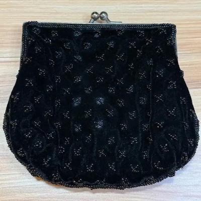 La regale clutch purse