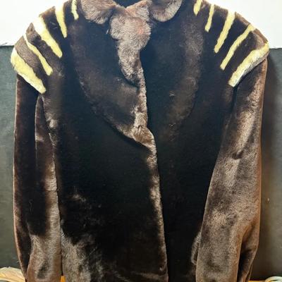 Faux fur coat with shoulder stripes