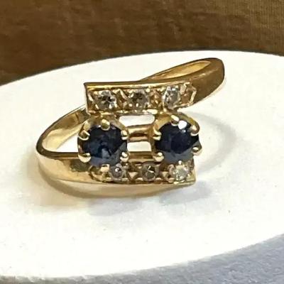 Spinel diamond ring