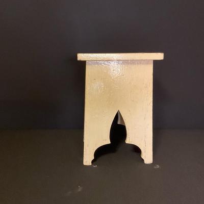 Peasant Style Stool