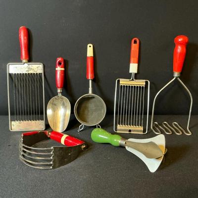 Vintage Kitchen Pieces 3