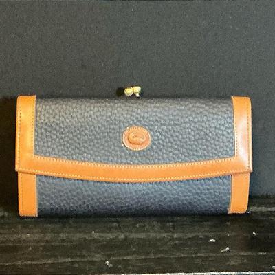 Dooney And Bourke Wallet