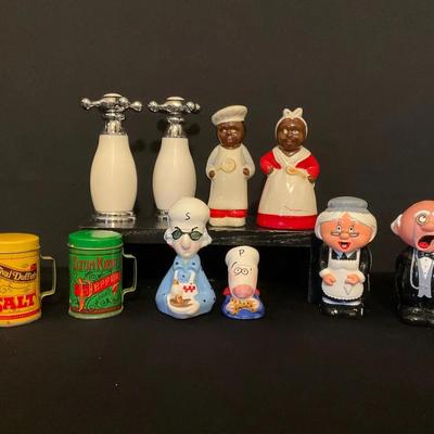 Vintage Collectible Salt & Pepper Shakers