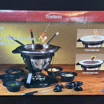 Trudeau Fondue Set