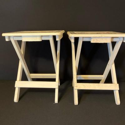 Dainty Collapsing Tables