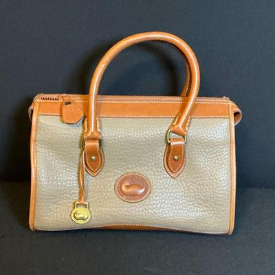 Dooney And Bourke Handbag 