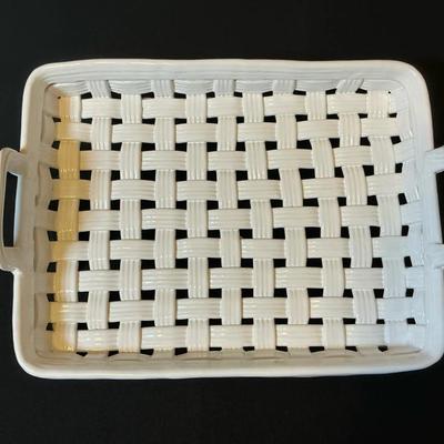 Ceramic Basket Weave Casserole Dish