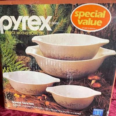 Pyrex Nesting Bowls - Forest Fancies
