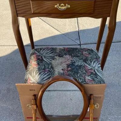 Project: Wood Vanity with Mirror and Chair 