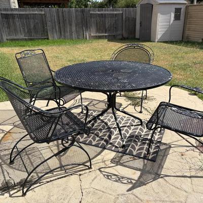 Mesh Metal Patio Table and Chairs (2 Stationary, ,2 Rocking)