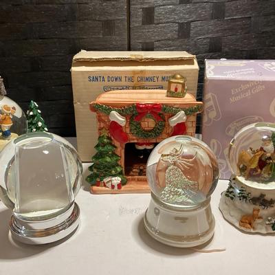 Christmas Snowglobes - San Francisco Music Box Co., Santa Down The Chimney Musical & More