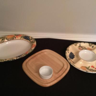 Trio Of Entertainment Ware (3) 
