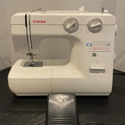 Singer Sewing Machine