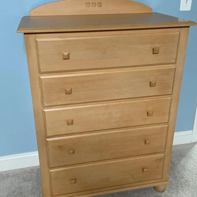 Ethan Allen Chest of Drawers