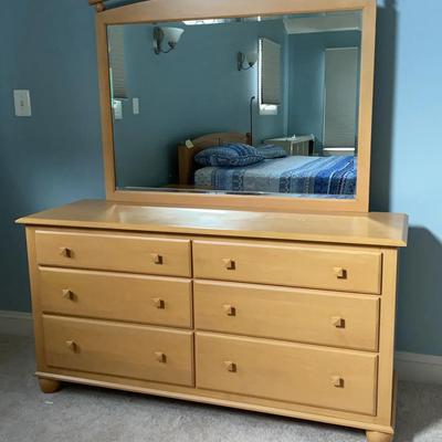 Ethan Allen Dresser with Mirror