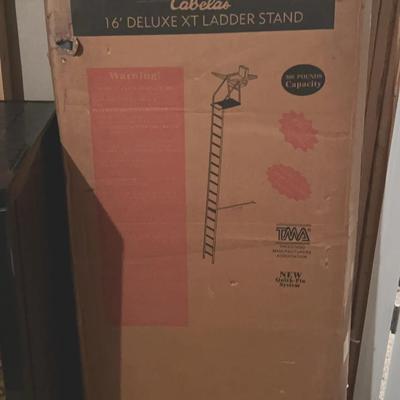 Cabela’s 16 Foot Deluxe Xt Ladder Stand