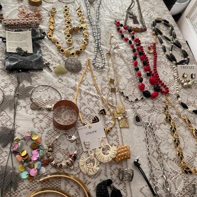 Sale Photo Thumbnail #18
