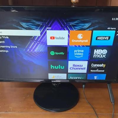 Samsung 22" LED monitor and Gaming Accessories 
