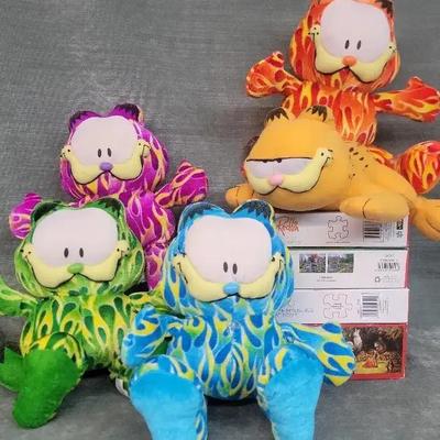 2010 Special Edition Flame Garfields And Puzzles