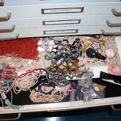 Sale Photo Thumbnail #171