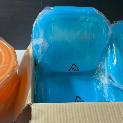 Lock N Lock Round Container Set With Divided Lunch Storage Containers
