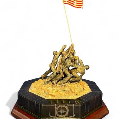 Danbury Mint Marine Corps War Memorial 