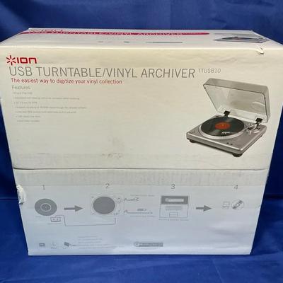 Ion USB Turntable / Vinyl Archiver (New in Box)