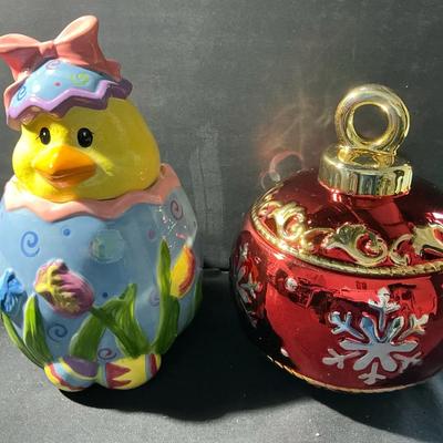 David’s Cookies Set Of Easter and Xmas Cookie Jar